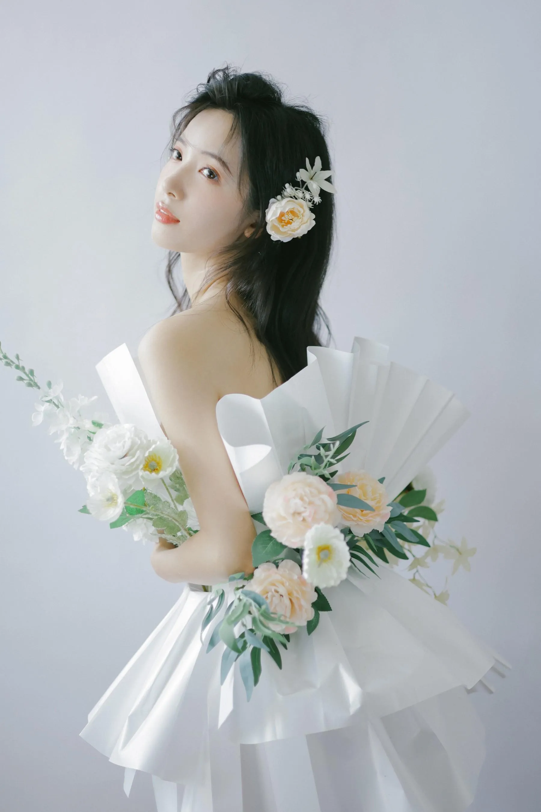 [YITUYU艺图语]2022.07.26 花束女孩 一只阿梦崽 [32P]插图6